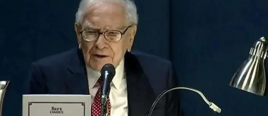 伯克希尔哈撒韦Q2疑再减持69亿美国银行持仓